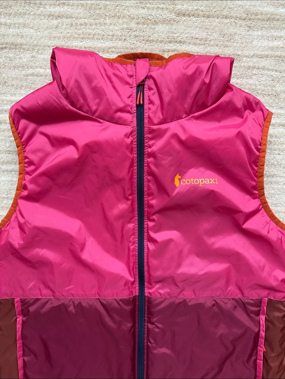 Like New Cotopaxi Teca Calido Hooded Vest Reversible Insulated Pink Brown Large